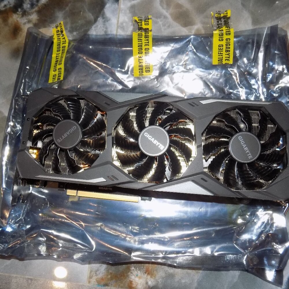 Gigabyte GeForce RTX 2070 SUPER Gaming OC 3X 8GB GDDR6 - Black